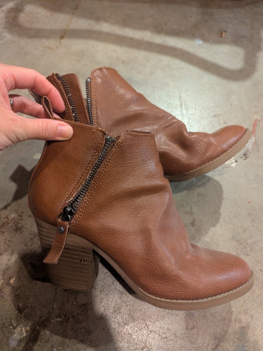 Universal thread size 7 booties